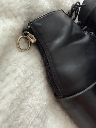Botines negros Pull&Bear con cordones