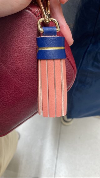 Llavero/colgante charm de bolsos en piel  Mercules