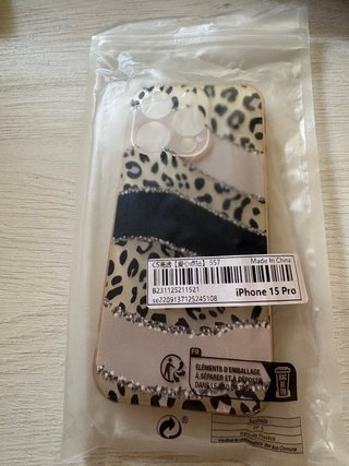 Funda iPhone 15 Pro Animal Print