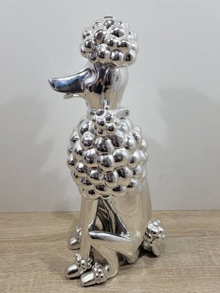 FIGURA DE PERRO CANICHE