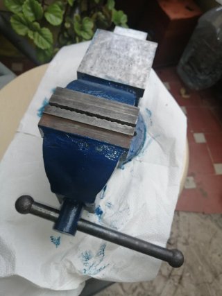 Torno de mesa mediano avertura 11cm retaurado