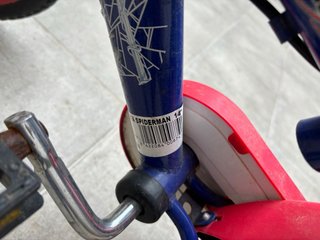Bicicleta 14 Spiderman con ruedines