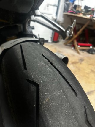 Suzuki GSXR 750 K7