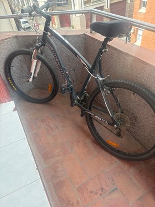 Bicicleta Rockrider Negra