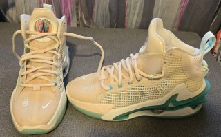 Zapatillas deportivas beige y verde azulado