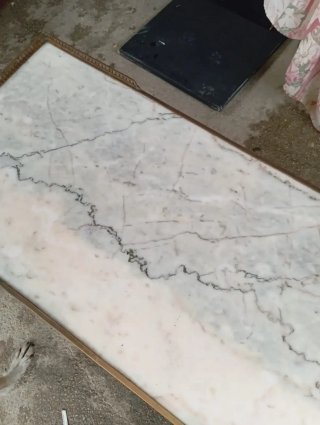 Tavolo da centro in marmo e legno