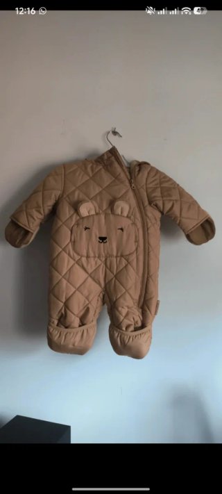 Conjunto de invierno para bebé con coches