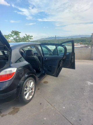 Opel Astra 2006