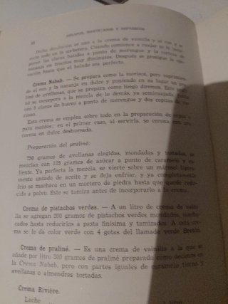 Libro antiguo cocina helados, mantecados