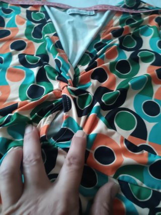 Vestido Stradivarius estampado círculos