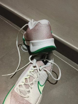 Deportivas Nike Mujer Blancas y Verdes 39