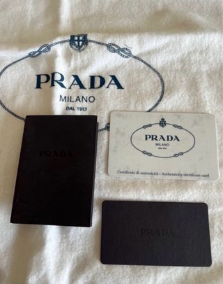 Borsa Prada in tela nera