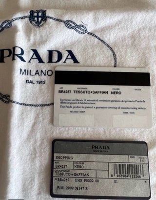 Borsa Prada in tela nera