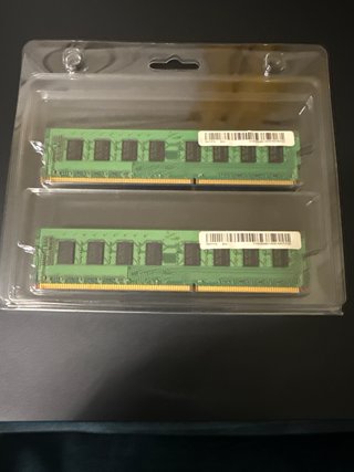 2x 2GB DDR3 RAM Samsung PC3-10600U