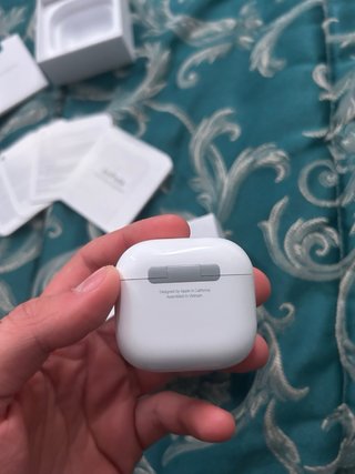 AirPods 4ª gen con cancellazione attiva rumore