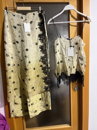 Conjunto  estampado lencero encaje T/S. Zara