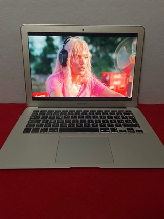 Macbook Air i5 8GB Ram SSD 128 GB Modelo : A1466