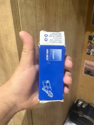 Bombín Tesa T60 con llaves y tornillo