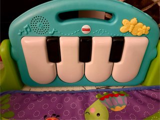 Gimnasio Piano Bebé Fisher-Price Pataditas