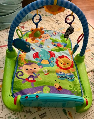 Gimnasio Piano Bebé Fisher-Price Pataditas