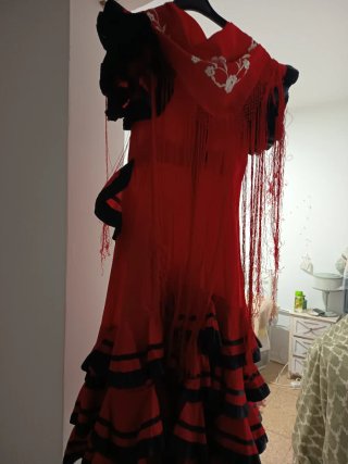 Traje de sevillana rosa