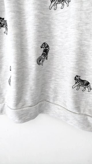 Sudadera WE gris tigres Talla L nueva mujer
