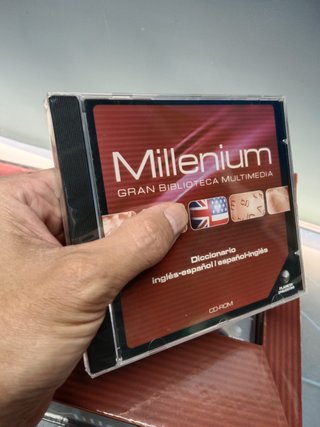 Gran biblioteca multimedia MILLENIUM, 8 CD-Rom. nuevos