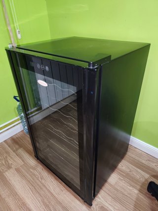 Vinoteca 28 botellas Laborimport