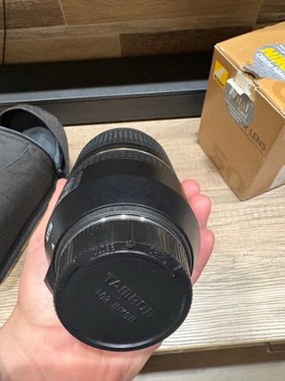 Tamron SP 70-300mm f/4-5.6 Di VC USD attacco Nikon