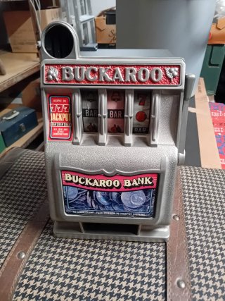 Slot machine Buckaroo Bank