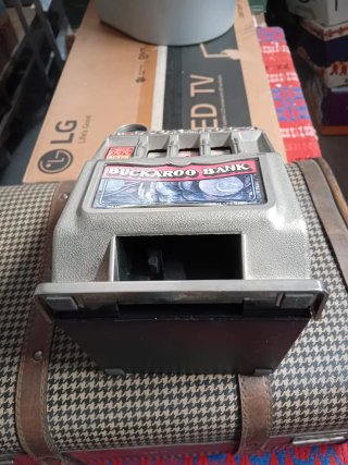 Slot machine Buckaroo Bank