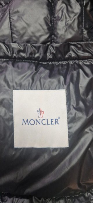 Moncler Piumino 100 grammi Nero
