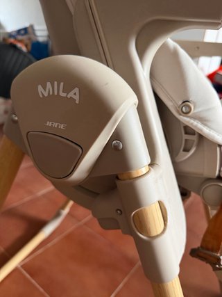 Trona Jané Mila