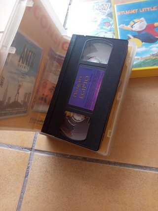 4 VHS El Príncipe de Egipto, Stuart little 2 ..