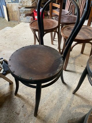 7 Sillas de madera antiguas para restaurar