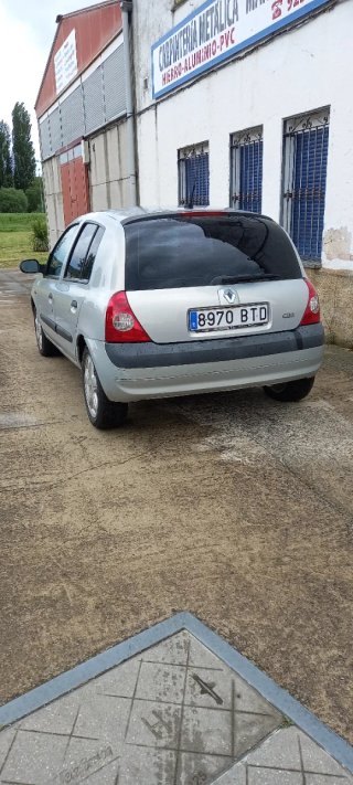 Renault Clio 2002