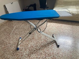 Tabla de planchar con calor