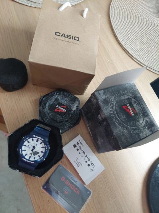 Casio G-Shock Azul y Blanco