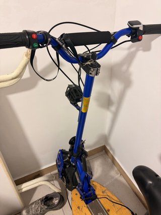 Patinete eléctrico ECOXTREM con asiento