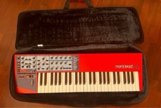 Sintetizador Nord Lead 2X