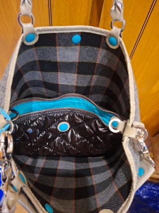 Bolso Gabs Gris con Detalles Rosas