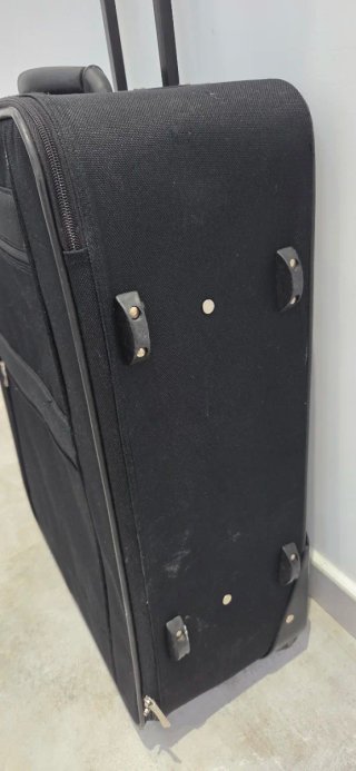 Maleta de viaje negra