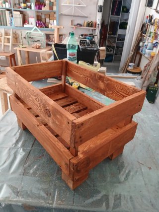 Fioriera in legno grezzo
