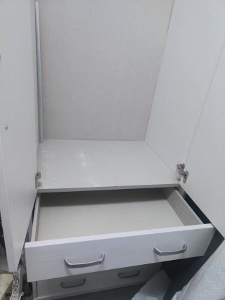Armario, escritorio y silla IMPECABLE