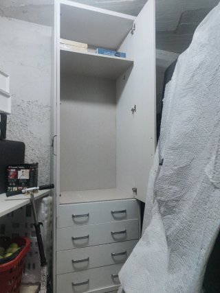 Armario, escritorio y silla IMPECABLE