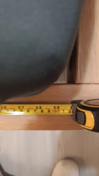 Cama madera moderna con mesitas flotantes