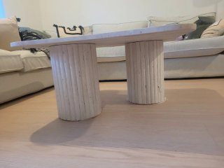 Mesa centro piedra estilo griego beige.