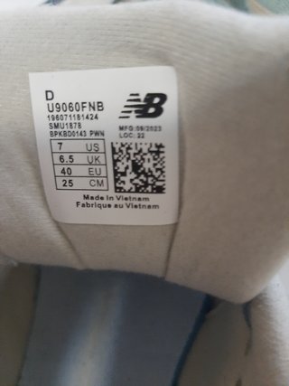New Balance 9060 Beige/Teal