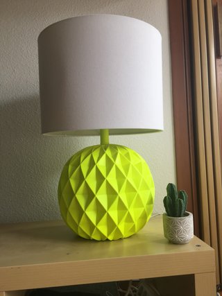 Lámpara Zara Home Neón