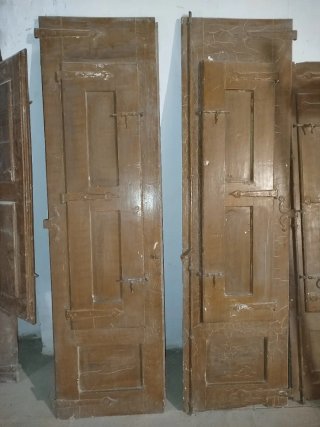Puertas de madera maciza para balcón